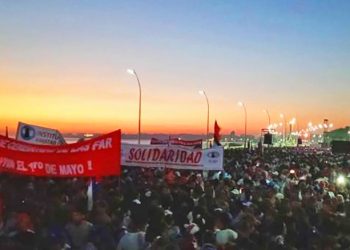 CUBA. Masiva participación del pueblo en el 1º de Mayo de la Isla irredenta