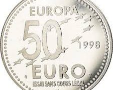 El policía que quiera medalla que se la pague: 50 euros para cubrir gastos