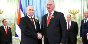 Concluyó la visita de Díaz -Canel a Rusia tras su encuentro con Vladimir Putin