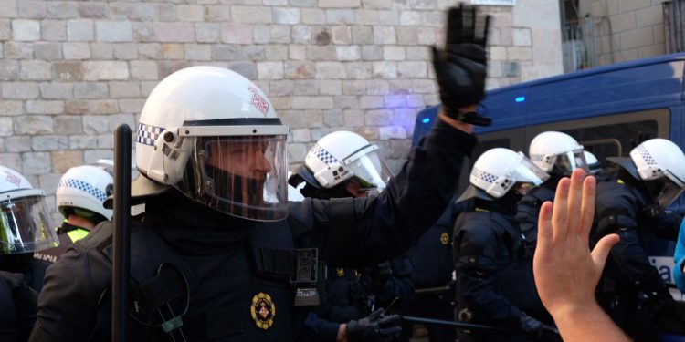 La ofensiva del PSC contra la clase trabajadora provoca el desalojo de 30 personas de La Tancada