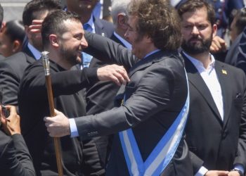 UCRANIA y ARGENTINA. Sus presidentes de extrema derecha sellan amistad y apoyo mutuo