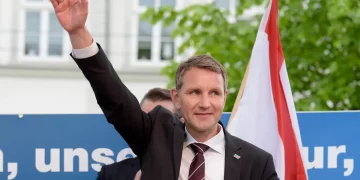 El PP Europeo se niega a condenar la violencia política de extrema derecha