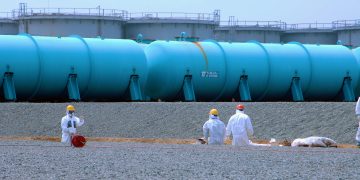Japón sigue vertiendo agua contaminada con armas nucleares de Fukushima ante el silencio mediático