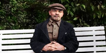 DOMENICO MORO. Cien años después de su muerte, ¿por qué Lenin sigue siendo relevante?