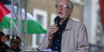 REINO UNIDO. La derechización del Partido Laborista provoca que Corbyn se presente al margen
