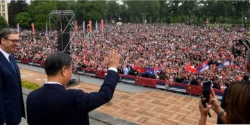 SERBIA. Una multitud recibe al presidente de China, ovacionado al recordar el 25 aniversario de los bombardeos de la OTAN