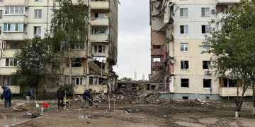 UCRANIA ataca un edificio residencial en Belgorod y asesina a al menos 15 personas