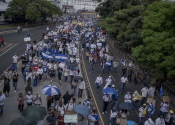 DIETER DRUSSEL. El Salvador: marcha y esperanza