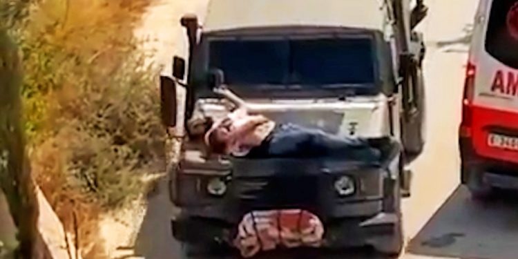 Así utilizó el ejército sionista como escudo humano a un palestino herido (vídeo)