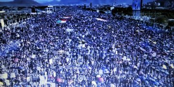 YEMEN. ¡Impresionante! Un océano de personas en las calles de Saná en solidaridad con Palestina
