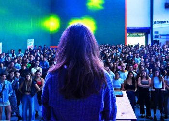 Excelente respuesta militante a las interesantes Jardunaldiak de ITAIA en Legutio