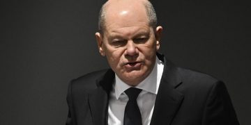 ALEMANIA. Solidarios con Palestina abuchean a Olaf Scholz