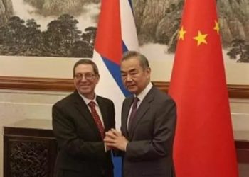 CUBA y CHINA refuerzan relaciones y barcos rusos llegan a La Habana (el «eje del mal» en acción)