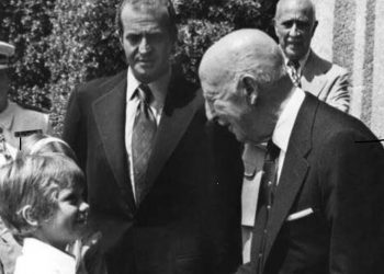 Baboseo y subordinación patológica de Falsimedia a la monarquía ante el X aniversario del reinado del Jefe de Estado no electo