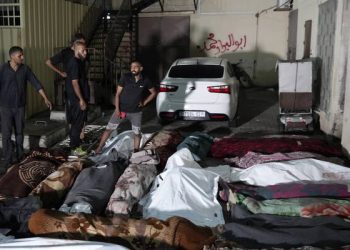 ISRAEL bombardea una escuela de la ONU en Gaza causando al menos 27 muertos