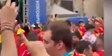 La extrema derecha española también presente en la Eurocopa de fútbol (Video)
