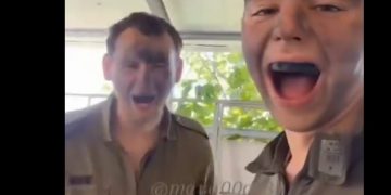 ISRAEL. Soldados sionistas burlándose del dolor de los palestinos