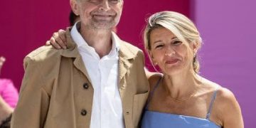 Las intrigas sacuden el espacio reformista de Sumar, IU, Más Madrid, Comuns, Compromis, ERC…