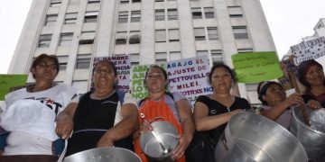 M. CARACOL. Pírrico Milei: bajar la inflación haciendo subir el hambre