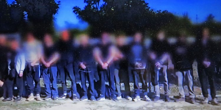 UCRANIA. Detenidos 27 ucranianos cuando huían del país (des)gobernado por el neonazi Zelenski