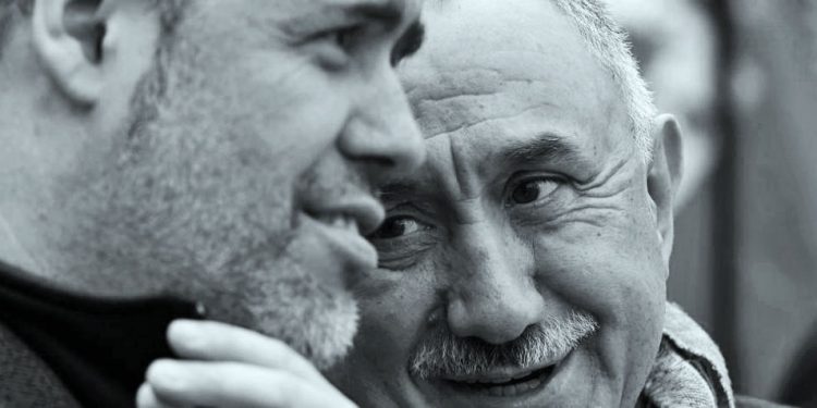 ¡Como para morder la mano que les da de comer!