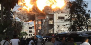 GAZA. Israel bombardea a un grupo que recogía agua asesinando a 17 personas