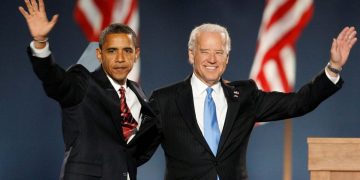 Tal para cual: Ex jefe imperialista ensalzando al actual