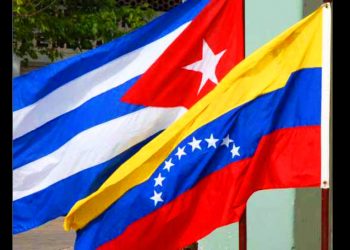 La manipulación mediática y política sobre Venezuela intenta imponer calumnias sobre Cuba