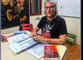 Klaus Armbruster: “Hoy el fascismo […] viene con traje y corbata. Y es más peligroso”