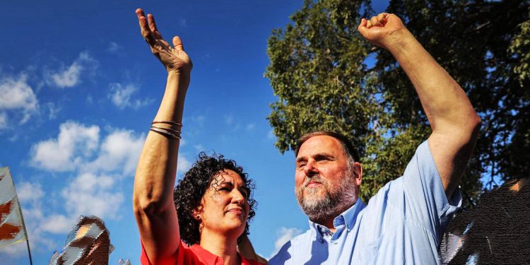 La dirección de ERC contenta: Podrán investir a los “carceleros” y “expoliadores” del “Pedro Sánchez Os Engaña”