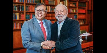 ATILIO BORON, STELLA CALLONI Y PAULA KLACHKO. Una Mediación Sospechosa