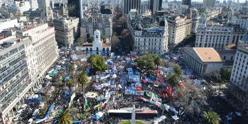 ARGENTINA. Organizaciones sociales marchan contra las “políticas de hambre” de Milei
