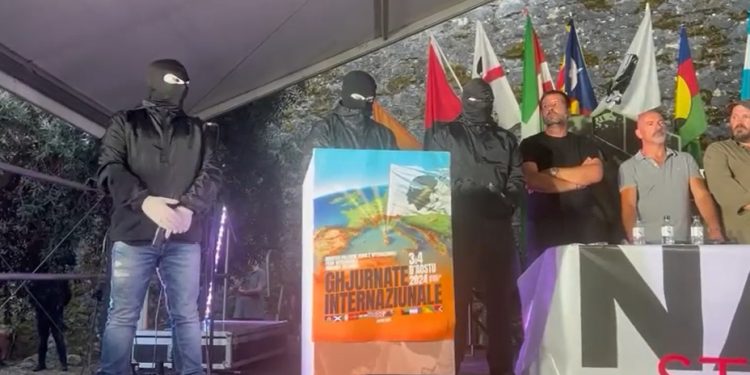 CÓRCEGA. Militantes independentistas armados clausuran acto reivindicativo