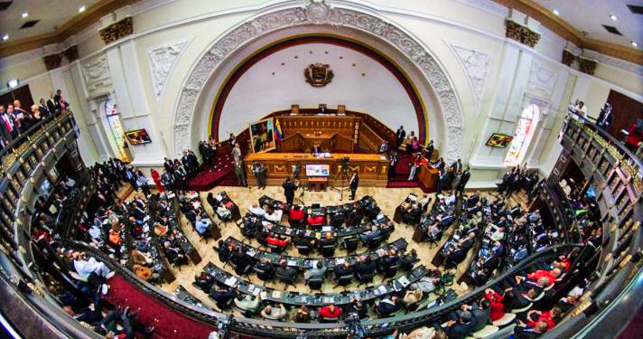 VENEZUELA. La AN a la altura de las circunstancias: aprobó pedir al gobierno rotura de relaciones con España