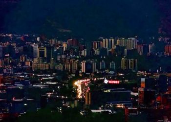 SERGIO RODRÍGUEZ GELFENSTEIN. Conversando con mi hijo en medio del apagón