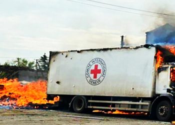 UCRANIA bombardeó un centro de distribución de ayuda humanitaria en Donetsk; tres empleados del CICR asesinados