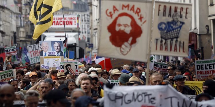 M. CARACOL. Golpe de Estado en Francia