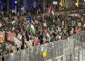 EE.UU. Mientras Trump y Harris representaban su obra teatral, en la calle se manifestaban por Palestina