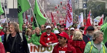 BÉLGICA. Gran manifestación obrera en Bruselas