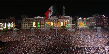 MÉXICO. Una multitud histórica despidió a López Obrador con un grito por la independencia contra el imperialismo español