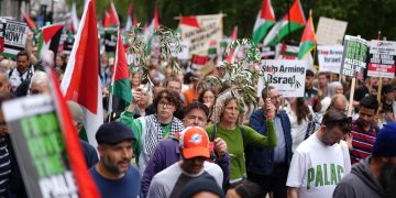 INGLATERRA. Londres fue, nuevamente, un clamor contra el sionismo: miles de manifestantes