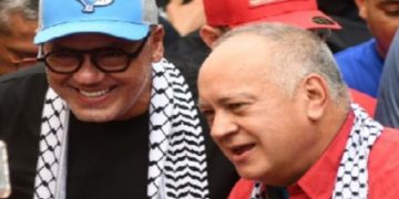 VENEZUELA. Miles de personas se manifiestan en defensa de la revolución bolivariana