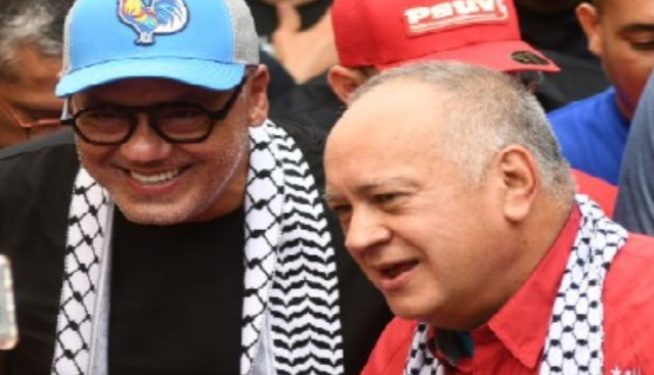 VENEZUELA. Miles de personas se manifiestan en defensa de la revolución bolivariana