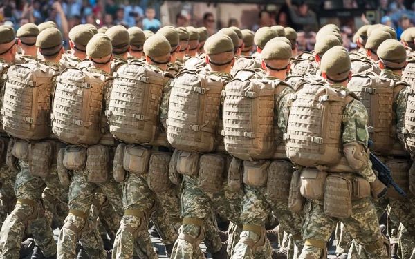 UCRANIA. Con escasos soldados experimentados, lleva obligadas al frente a personas que no les dura dos días