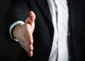 Putin ignora a Netanyahu. Y el genocida con la mano tendida como un gilipollas, madre…