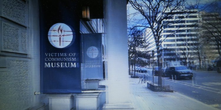 Museo de la infamia en Nueva York: Toda la mierda que el capitalismo vierte sobre el comunismo lo barre la historia