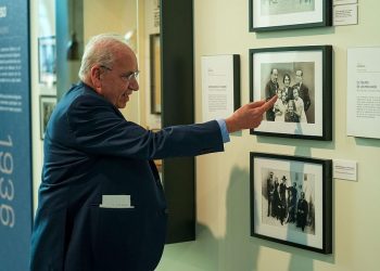 M. CARACOL. Alfonso Guerra y el negacionismo de la historia en la exposición sobre los hermanos Machado