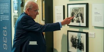 M. CARACOL. Alfonso Guerra y el negacionismo de la historia en la exposición sobre los hermanos Machado