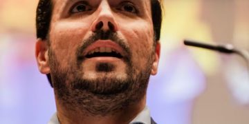 Iba al besamanos del Borbón porque era ministro, ¿ahora va por convicción monárquica?
