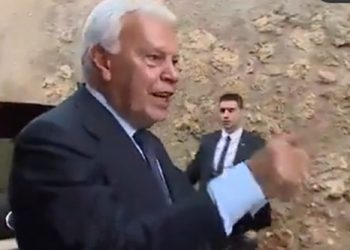 Felipe González abucheado y descrito como «fascista» (¡Lo que nos hubiéramos ahorrado si estas imágenes fueran de 1982!)